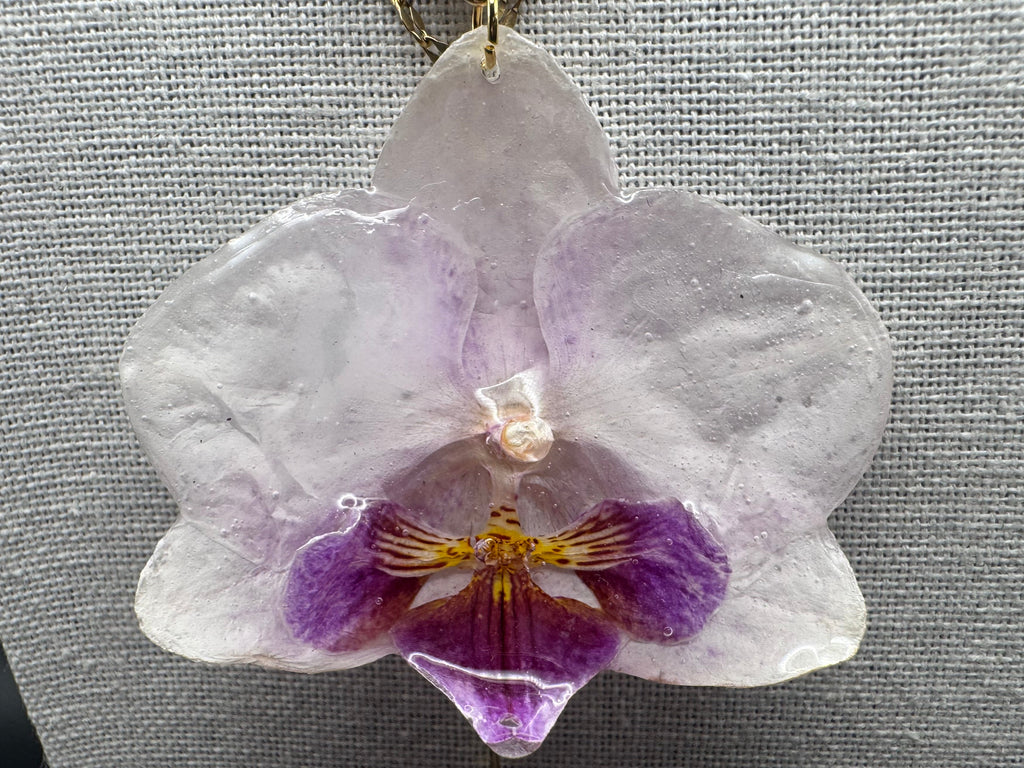 Orchid and Pearl Double Layer Y Shaped Necklace
